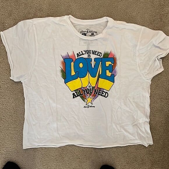 New Retro Brand All You Need Is Love Tee Small